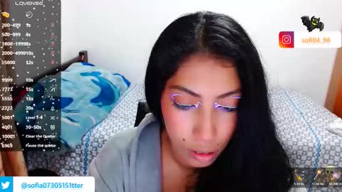 Snapshot of eren_mikasa chatting on November 2025 09:56:02 AM sofia online show from November 2025 09:56:02 AM