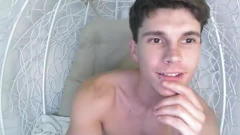 Eric Crush online show from October 2025 03:57:01 AM