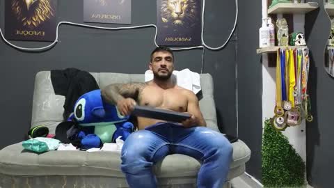 Brayan online show from February 2026 12:44:02 AM