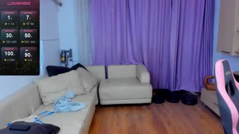 Erika online show from December 2025 08:40:02 AM