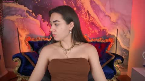 Erica online show from December 2025 07:25:01 AM