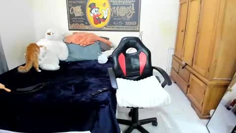 erick_de_rossee online show from May 2026 06:57:01 PM
