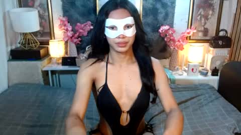 erickashotcum online show from July 2026 10:05:01 PM