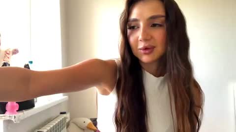 Vanessa online show from July 2026 10:28:01 AM