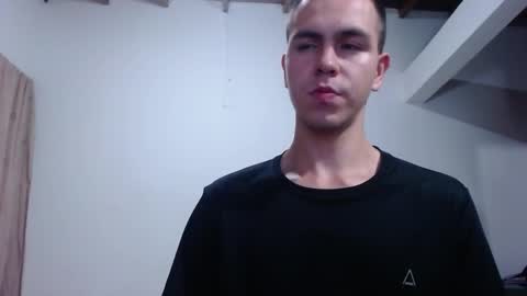 Snapshot of erik_rodriguez chatting on February 2025 12:59:02 AM Erik rodriguez online show from February 2025 12:59:02 AM