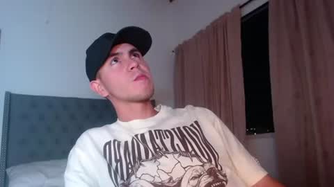 Snapshot of erik_rodriguez chatting on June 2026 12:59:01 AM Erik rodriguez online show from June 2026 12:59:01 AM