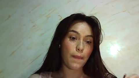 Erika online show from May 2026 06:37:01 PM