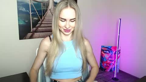 Snapshot of erikagavin chatting on July 2026 12:00:01 PM Erika online show from July 2026 12:00:01 PM
