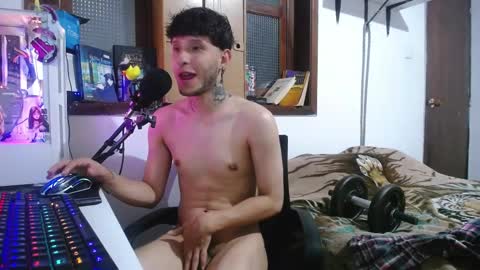 Esteban online show from December 2024 03:25:02 AM