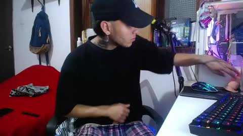 Esteban online show from February 2025 01:55:01 AM