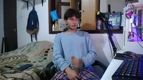 Esteban online show from February 2025 06:41:02 PM