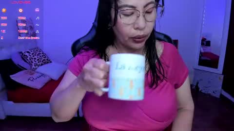 esme online show from July 2026 08:16:01 PM