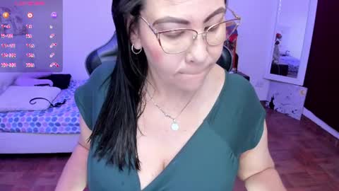esme online show from July 2026 08:50:01 PM