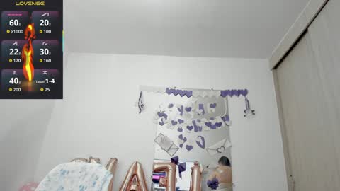 Esmeralda online show from March 2026 10:11:01 PM