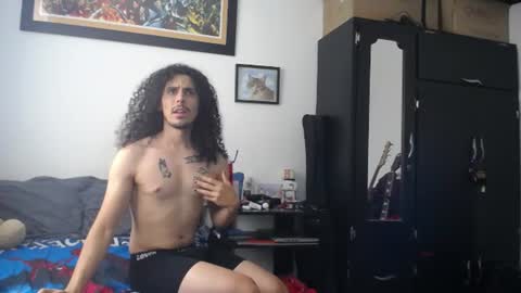 Snapshot of esnaider_man chatting on June 2026 05:45:01 PM Esnider online show from June 2026 05:45:01 PM