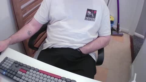 Snapshot of essex_wild chatting on February 2026 09:22:01 PM Morph online show from February 2026 09:22:01 PM