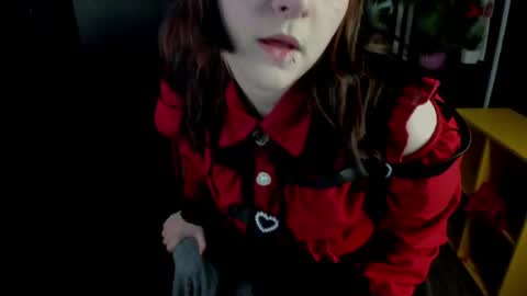 Ester  online show from May 2026 09:11:01 PM