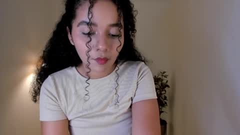 esther  online show from May 2026 09:02:03 PM