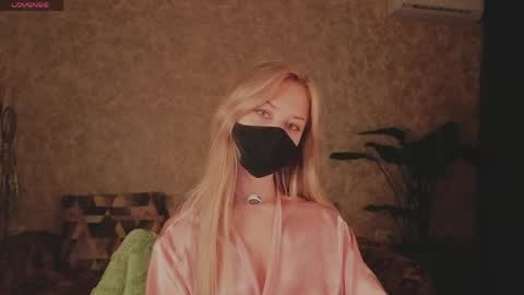 Sophia online show from April 2026 10:45:01 PM