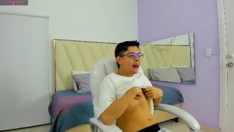 Snapshot of ethan12_ chatting on July 2026 03:20:02 AM ethan12_ online show from July 2026 03:20:02 AM