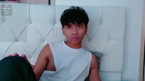 Snapshot of ethan_westt chatting on May 2026 08:58:01 PM Ethan online show from May 2026 08:58:01 PM