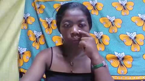 Snapshot of etoile884938 chatting on April 2026 03:02:01 PM etoile884938 online show from April 2026 03:02:01 PM