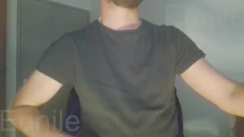 eunile online show from October 2025 10:51:01 PM