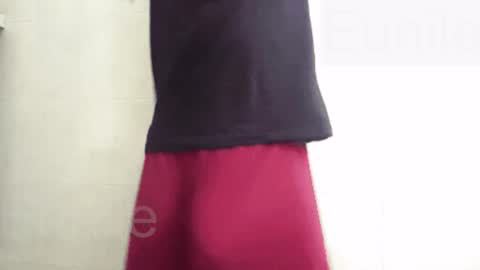 eunile online show from February 2026 11:02:02 AM