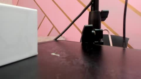 Eva  online show from April 2026 01:20:02 PM