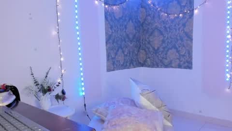 Eva  online show from March 2026 09:26:02 AM