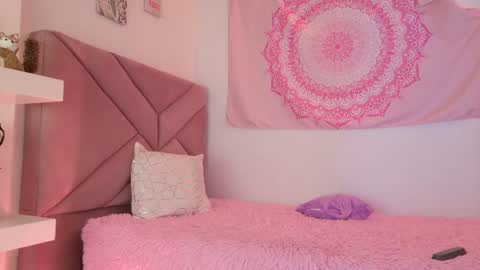 Eva Sin online show from July 2026 07:23:02 PM