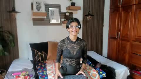 Snapshot of evaa_campbell chatting on June 2026 02:11:01 PM Eva online show from June 2026 02:11:01 PM