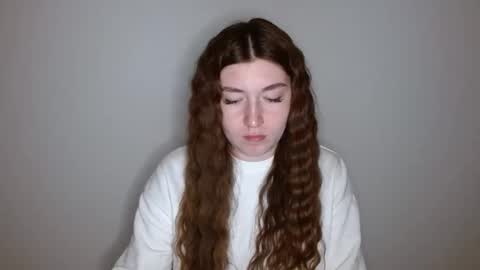 Evachaturbatte online show from April 2026 05:37:01 PM