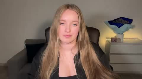 Snapshot of evajuly chatting on June 2026 08:22:02 PM Eva online show from June 2026 08:22:02 PM