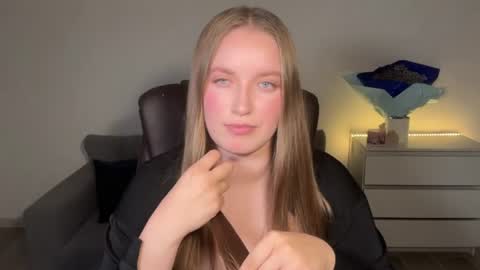 Snapshot of evajuly chatting on June 2026 09:17:02 PM Eva online show from June 2026 09:17:02 PM