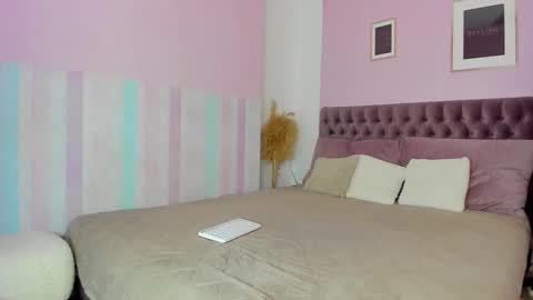 Eva online show from October 2025 03:15:02 AM