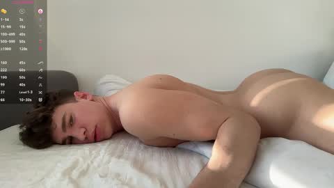 evan_white_ online show from April 2026 03:02:02 PM