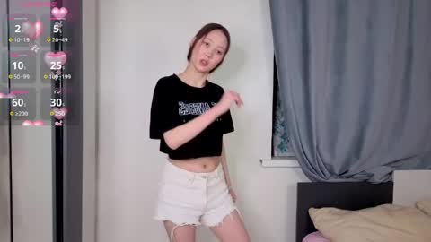 Hello im Lia online show from June 2026 04:13:02 PM