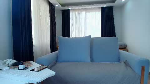 EVA LUNA online show from July 2026 06:23:02 PM
