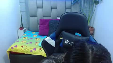 Snapshot of evelin_zaens chatting on July 2026 04:26:02 AM evelin zaens online show from July 2026 04:26:02 AM