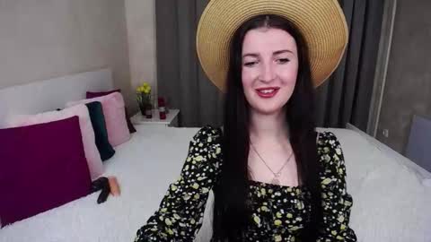 Evelin online show from November 2025 06:49:01 AM