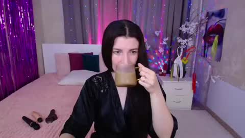 Snapshot of evelingills chatting on July 2026 05:22:02 AM Evelin online show from July 2026 05:22:02 AM