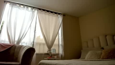 Eve online show from November 2025 05:02:02 PM