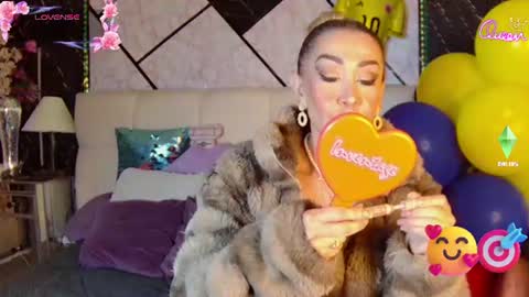 Snapshot of evelynagrey chatting on July 2026 10:07:01 AM EvelynaGrey online show from July 2026 10:07:01 AM