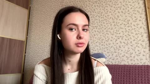 Snapshot of evetteschunk chatting on April 2026 11:18:02 AM Katrine online show from April 2026 11:18:02 AM