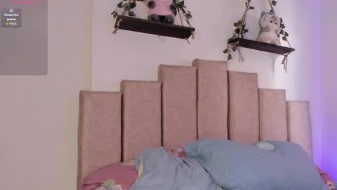 Ivi Alejandra  online show from February 2026 01:21:01 PM