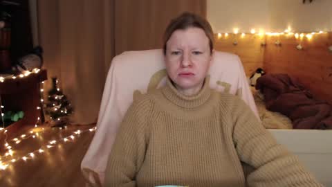 Crystal online show from January 2025 05:02:02 AM