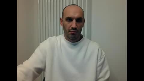 Extro online show from November 2025 11:07:02 PM