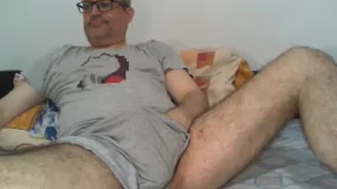 Snapshot of eyes12 chatting on June 2026 05:17:02 AM GEORGE online show from June 2026 05:17:02 AM