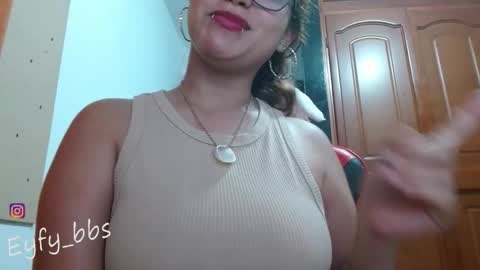 Nadia online show from November 2025 11:05:01 PM